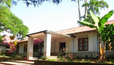08-campus-hostel